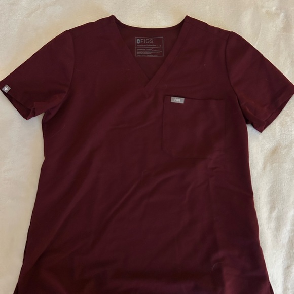 Figs Maroon Scrub Set - Picture 2 of 3